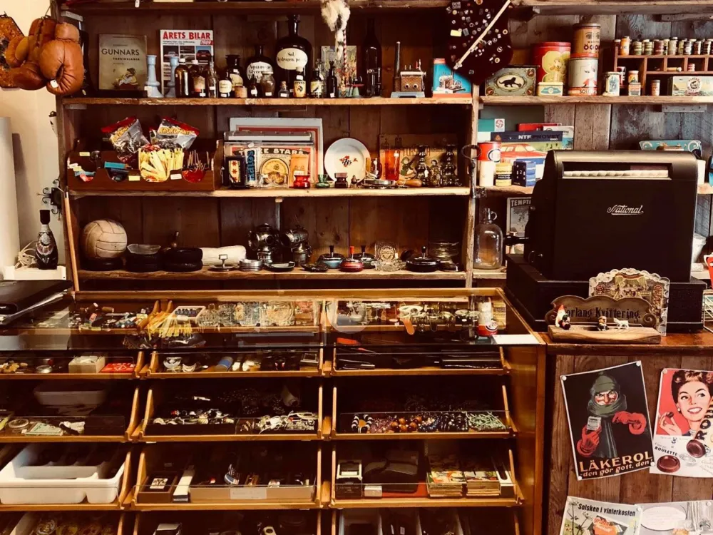 La Boutiqúe RETRO