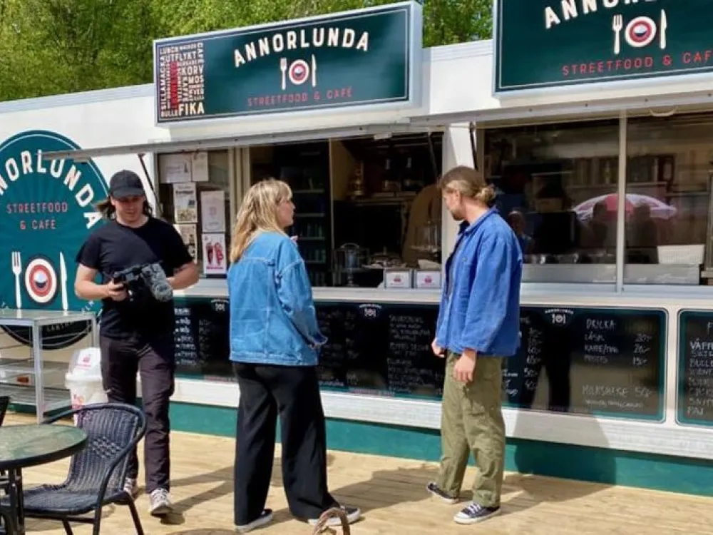 Annorlunda Streetfood & café 
